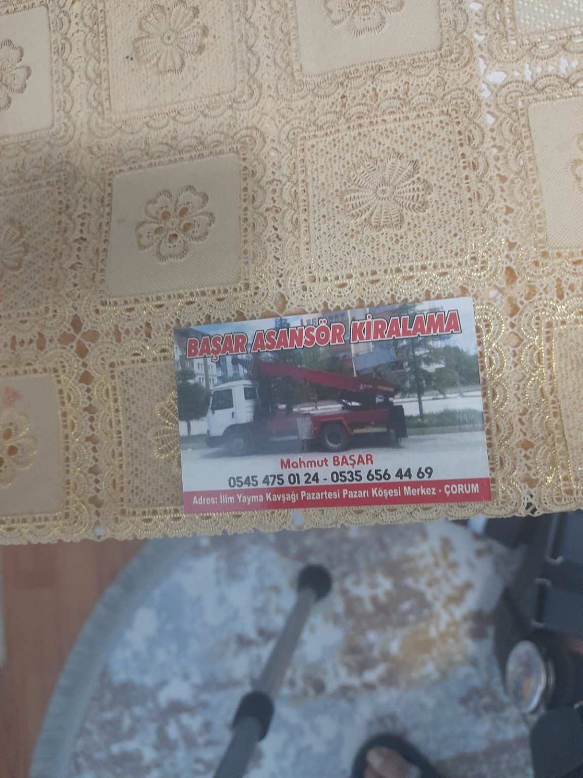 Başar Asansör Kiralama işletmesinin mobil asansör aracı bulunan kartviziti